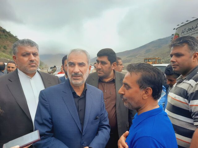 بازدید استاندار مازندران از شعب اخذ رای مناطق سیل زده بازدید استاندار مازندران از شعب اخذ رای مناطق سیل زده