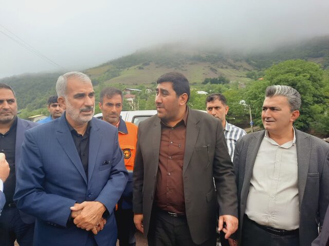 بازدید استاندار مازندران از شعب اخذ رای مناطق سیل زده