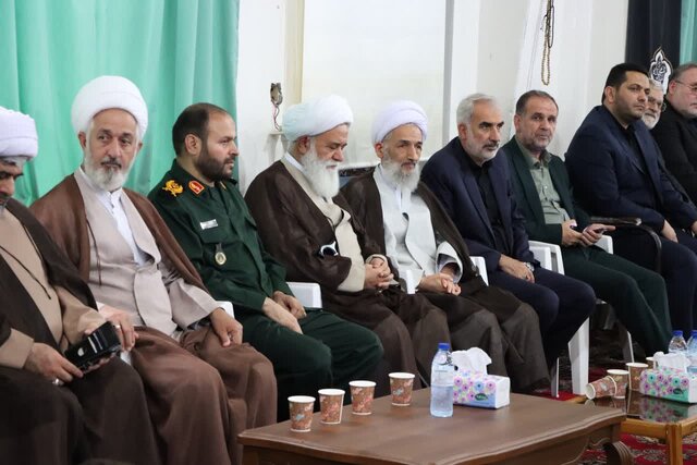 جنگ بین غربگرایی و تفکر اصیل اسلامی همواره ادامه دارد