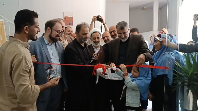  نمایشگاه پوستر منتخبین جشنواره استانی «لذت تلخ» در نوشهر افتتاح شد