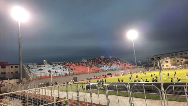 بهرهبرداری از بالاترین استاندارد نوری در ورزشگاه شهید وطنی قائمشهر