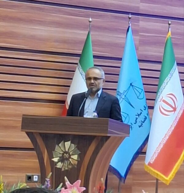 دولت فعلی پیگیر طرحهای ملی دولت سیزدهم باشد