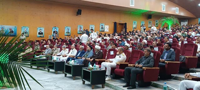 انقلاب اسلامی به جرم استقلالخواهی گرفتار جنگ تحمیلی شد