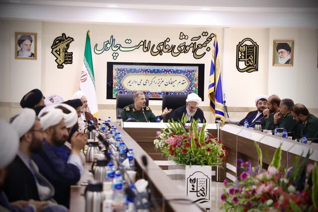 مسجد باید به هویت اسلامی خود بازگردد