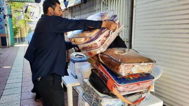 اهدای فیشهای حج عمره و جواهرت زنان آملی در پویش «ایران همدل»