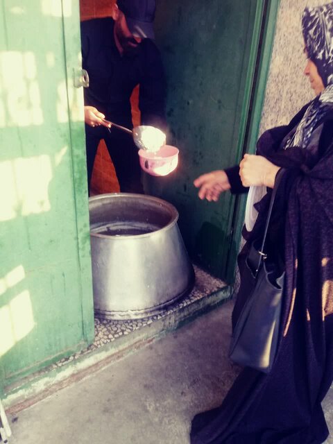 آیین «شیرآشپزان»، سنت کهن مازنیها با  نذر حضرت فاطمه(س)
