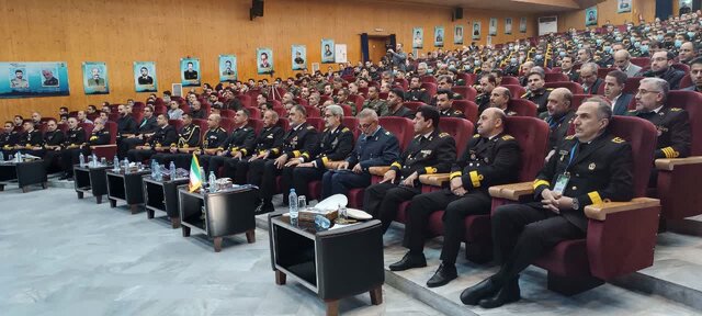 نقش مهم نیروی دریایی در حفظ سلامت و امنیت نیروها در آبهای آزاد