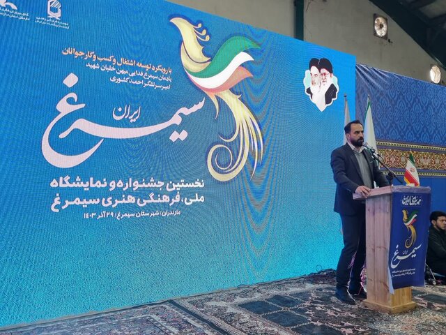 هنرمندان برای بیداری ملتها به میدان بیایند