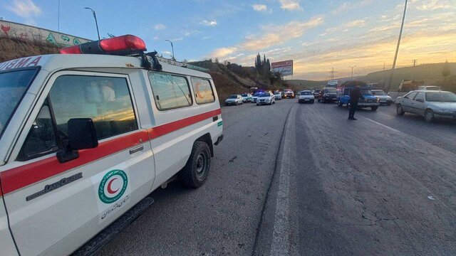 ۲۱ مصدوم در پی واژگونی مینیبوس در نکا