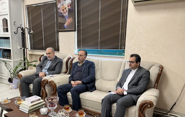 زمینهسازی برای گسترش همکاریهای مشترک با قزاقستان