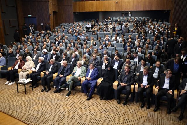 راه برای ورود بخش خصوصی و سرمایهگذاری هموار شود