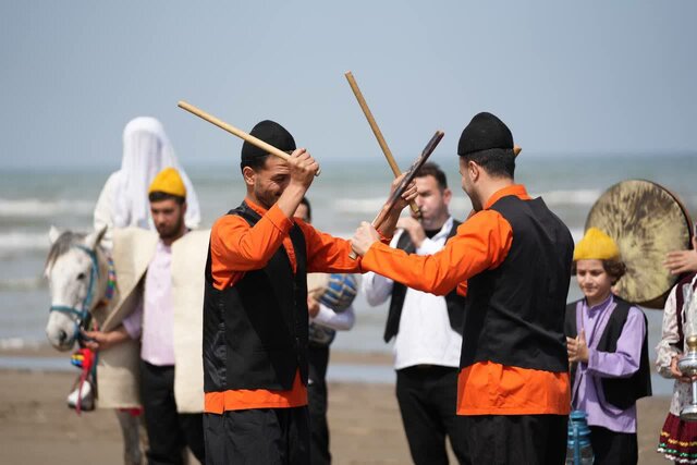 عکس از رویا گودرزی مهر جشنواره گردشگری در ساحل قناری چپکرود برگزار شد