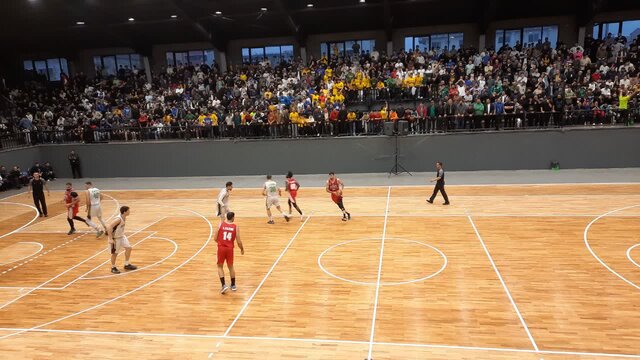 کاله فاتح نبرد نخست نیمهنهایی لیگ برتر بسکتبال برابر شهرداری گرگان