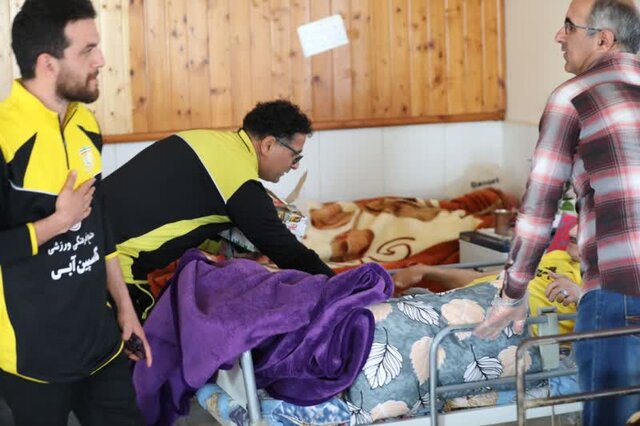 اقدامی فرهنگی و مهربانانه باشگاه رسانه ورزش مازندران در جمع سالمندان