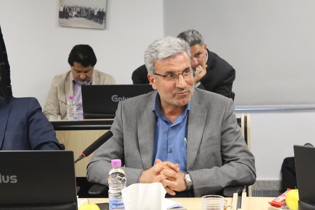 برای رسیدن به اهداف دولت با کارشکنان برخورد قانونی میشود