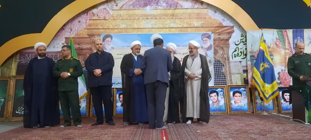 سازش و رفتار مسالمت آمیز با دشمن راه سعادت نیست