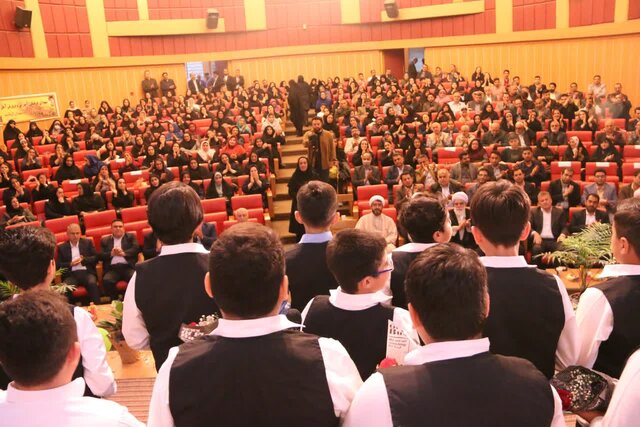 تجلیل از معلم، تکریم مقام علم آموزی است