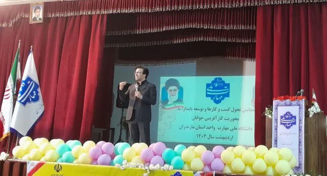 دولت در ۱۰۰ سرفصل، از کسب‌وکار و دانش‌بنیان‌ها حمایت می‌کند
