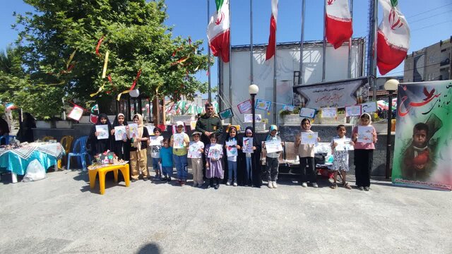 پرواز «کبوتران سرخ» از آسمان آمل برای همدلی با کودکان غزه