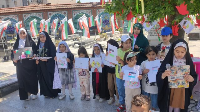 پرواز «کبوتران سرخ» از آسمان آمل برای همدلی با کودکان غزه