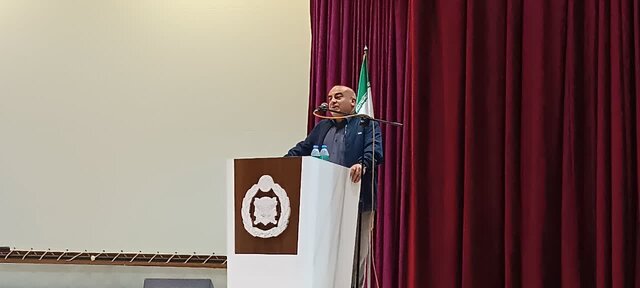 بررسی چالشهای شوراهای بخش مرکزی نوشهر در همایش شوراها