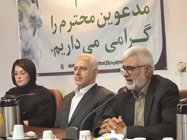 اسناد، ابزاری برای تجزیه و تحلیل ابعاد مختلف یک ملت است