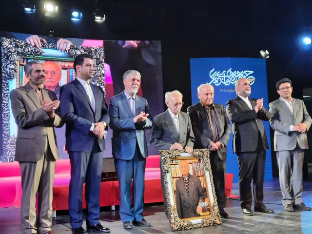 ۱۷ چهره ماندگار فرهنگ، هنر و رسانه مازندران تجلیل شدند