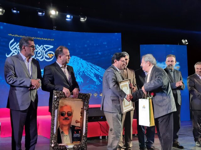 ۱۷ چهره ماندگار فرهنگ، هنر و رسانه مازندران تجلیل شدند