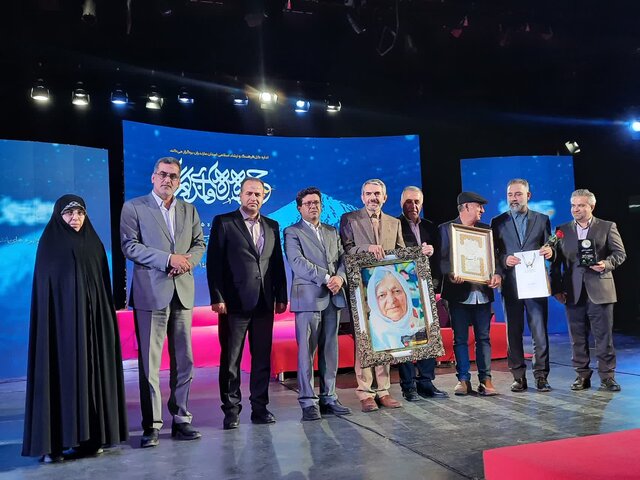 ۱۷ چهره ماندگار فرهنگ، هنر و رسانه مازندران تجلیل شدند