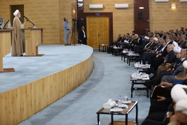 هر نهادی که نسبت بیشتری با انقلاب دارد باید بیشتر صیانت شود