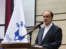 مجلس و دولت در کنار فرهنگیان قرار دارند