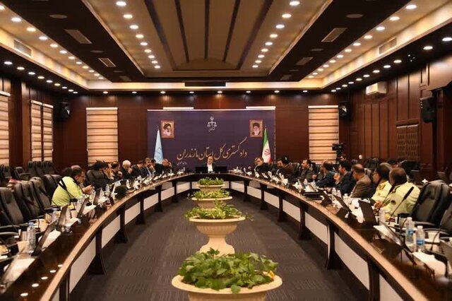 روزنه حل مشکلات اقتصادی استان، همدلی، دلسوزی و تغییرنگاه مدیران است