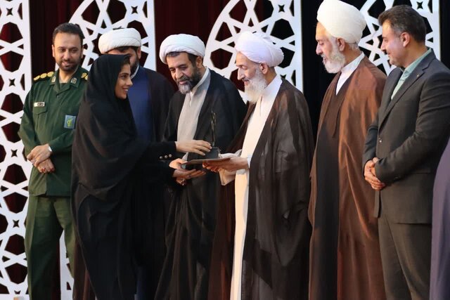 ویژگیهای شهید رئیسی الگویی برای مدیریت کشور است