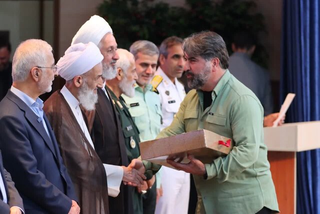 تلاش برای قطع وابستگی به دلار و تقویت اقتصاد ملی