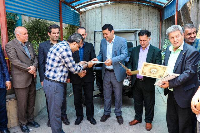 رونمایی از مینیخودرو شهری در دانشکده ملی مهارت شماره ۲ ساری