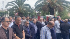 پیکر یک شهید بر دستان مردم چمستان تشییع شد