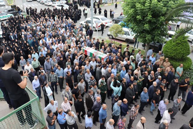 پیکر شهید راه قدس بر دستان مردم چمستان تشییع شد