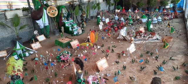 یک نمایشگاه با هزاران روایت