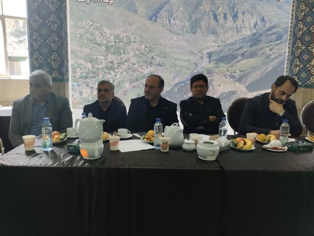 حریم راههای شهرستان سوادکوه با چالشهای اساسی مواجه است حریم راههای شهرستان سوادکوه با چالشهای اساسی مواجه است