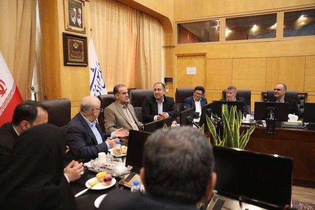 نشست همدلی نمایندگان و استاندار مازندران برای رفع چالش های استانی 