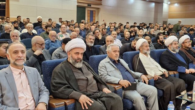 ششمین دوره مجمع کانون مداحان مازندران آغاز به‌کار کرد/ تأکید بر جهاد تبیین و آموزش مداحان