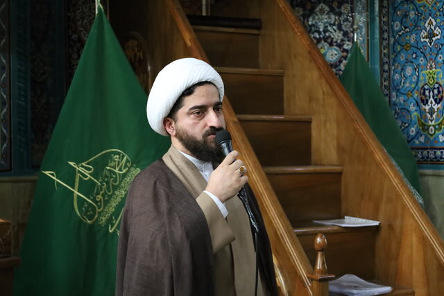 حوزه‌های علمیه تنها مسیر تربیت پیشگامان نجات بشریت هستند