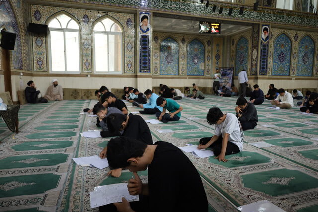 حوزههای علمیه تنها مسیر تربیت پیشگامان نجات بشریت هستند