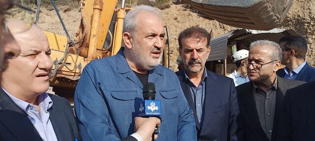 وزیر نیرو از پروژههای برق و آب غرب مازندران بازدید کرد
