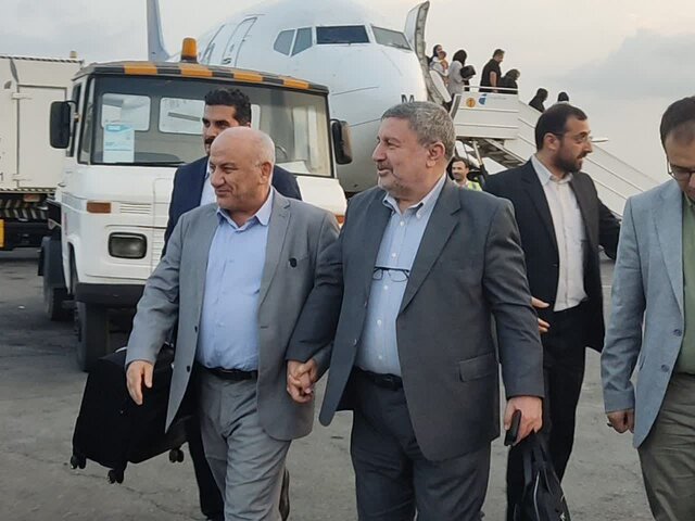 ورود رئیس شورای اطلاع‌رسانی دولت به مازندران با استقبال استاندار