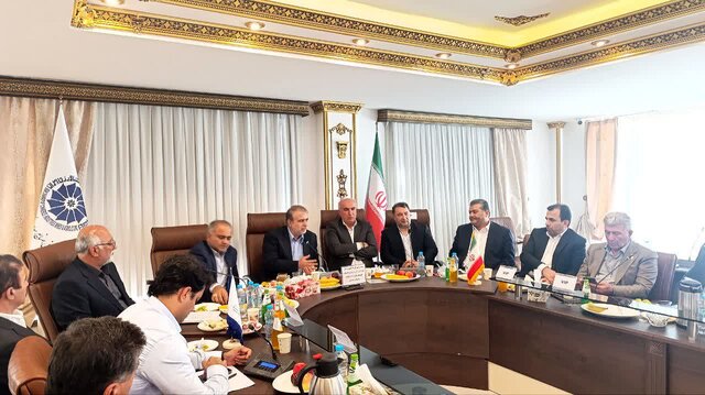 مشکلات حقوقی و قضایی فعالان اقتصادی با حضور رئیس کل دادگستری مازندران بررسی شد
