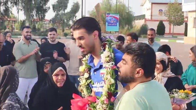 استقبال پرشور بابلیها از پدیده والیبال مازندران