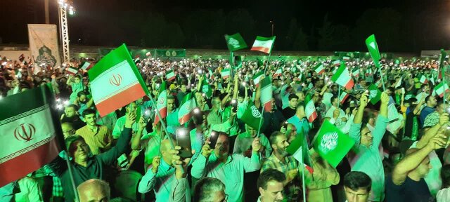 طنین «یا محمد رسول الله" در دورهمی ۷ هزار نفری آملیها و یمنیها در بقعه ناصرالحق آمل