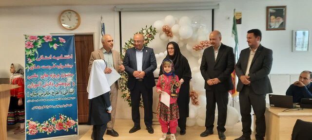 حدود ۱۸۶ هزار دانش‌آموز در جشنواره خلاقیت‌های «جابربن حیان» رقابت کردند