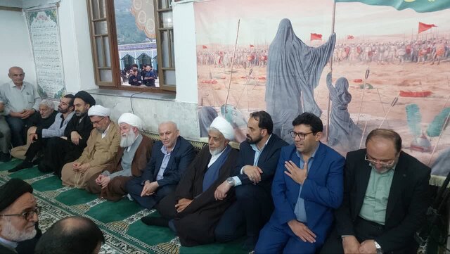 حل مشکلات معیشتی و فرهنگی اولویت نخست دولت است